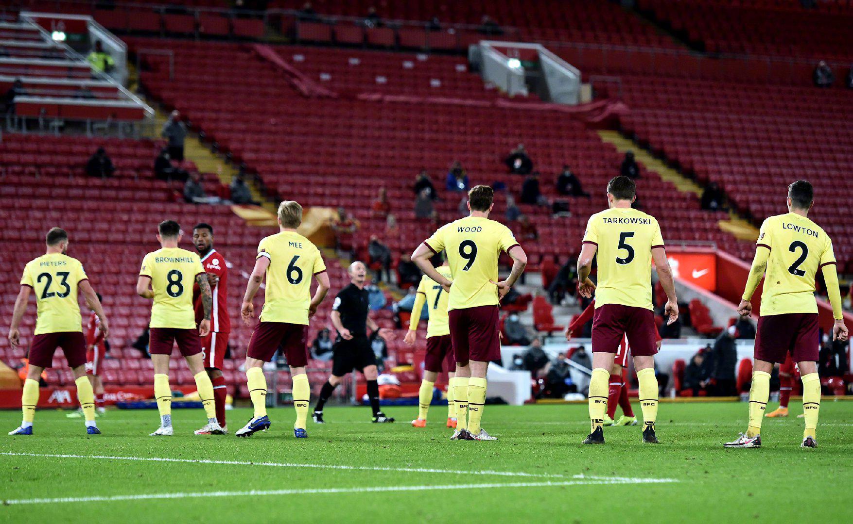 里的带领下 里的带领下